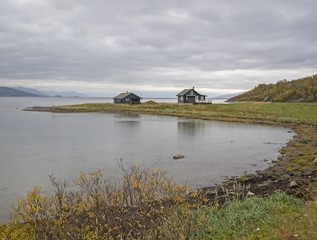 Traumhafte Ferienh&auml;user/ eine Bucht am Fjord mit sch&ouml;nen Ferienh&auml;usern