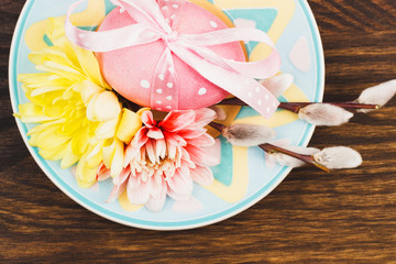 Fototapeta na wymiar Decorative plate with Easter egg
