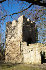 Ruine der Sylvesterkapelle im Schlosspark Weitmar, Bochum, Nordrhein-Westfalen