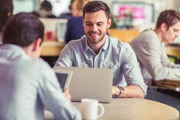 Obraz premium Young freelancers working