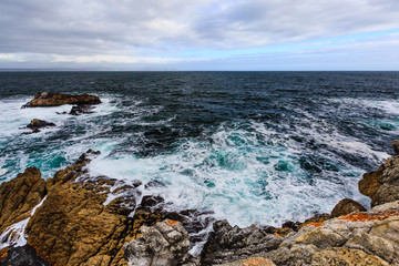 Felsenküste, Hermanus, Westkap, Südafrika