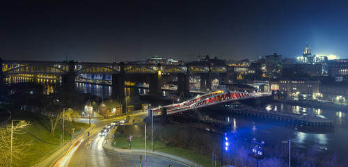 Fototapeta na wymiar High Level Bridge at Night