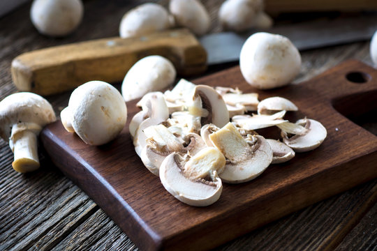 Fresh  white button mushrooms