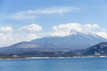 Fototapeta premium Lake Motosu and Fujisan