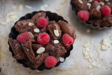 Schokoladenschmarrn mit Himbeeren 