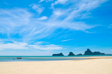 Fototapeta na wymiar Peaceful beach, sand with blue-sky on summer time for relax