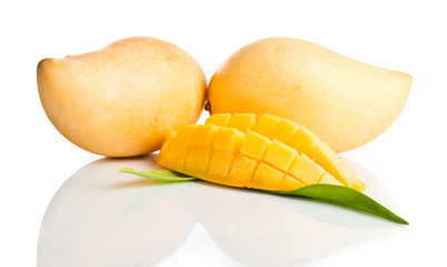 Naklejka na ściany i meble mango fruit isolated on white background