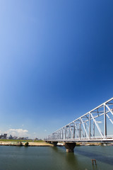 鉄橋と青空と雲