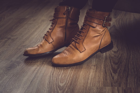 Men's classic brown shoes.