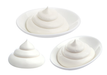 Fototapeta na wymiar mayonnaise swirl isolated on white background