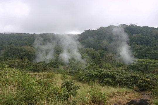 Rykande varma källor i Costa Rica