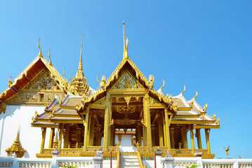 Naklejka premium Thai Architecture. Grand Palace in Bangkok, Thailand 