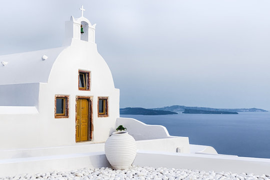 Fototapeta Church in Oia, Santorini