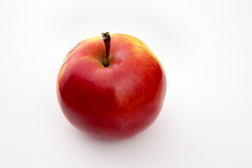 czerwone jabłko na białym tle - obrazy, fototapety, plakaty