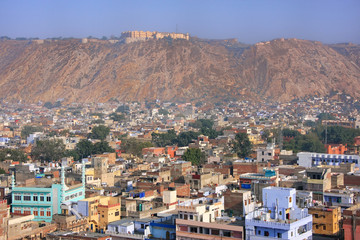 Obraz premium View of Nahargarh Fort and Jaipur city below in Rajasthan, India