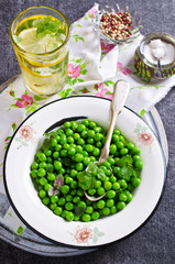 Green peas with mint