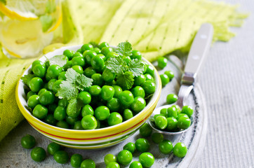 Green peas with mint