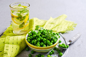 Green peas with mint
