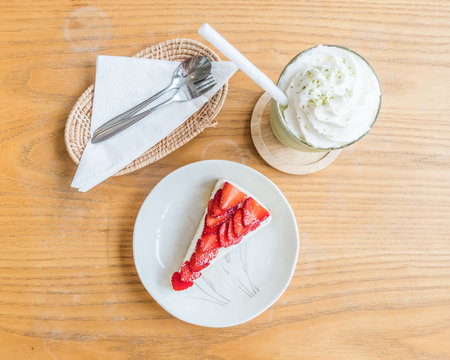 Strawberry cheesecake and Green tea freppe