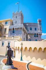 francesco grimaldi statue in montecarlo