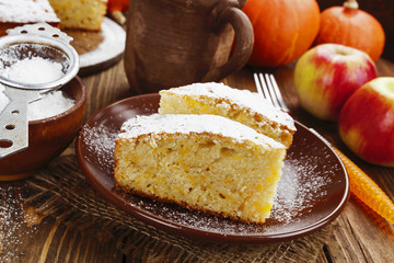 Cake with pumpkin and apples