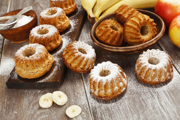Fruit muffins with sugar powder