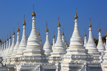 Naklejka premium Sandamuni Paya pagoda in Mandalay