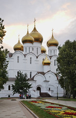 Fototapeta na wymiar Assumption Cathedral in Yaroslavl. Russia