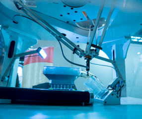 Industrial robot working in factory,Conveyor Tracking Controler