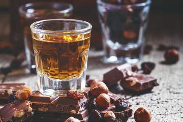Milk chocolate with nuts and raisins with dark Jamaican rum, sel