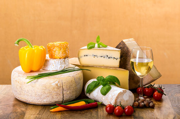 many types of french cheese