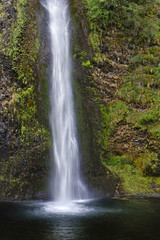 Fototapeta na wymiar Horsetail Falls, Columbia River Gorge National Scenic Area, Wash