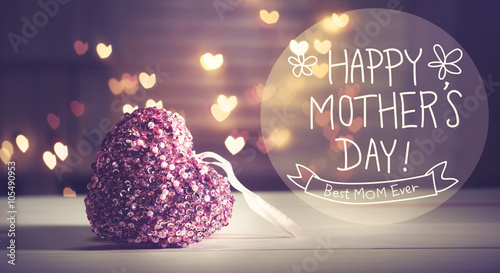 Happy Mothers Day message with pink heart