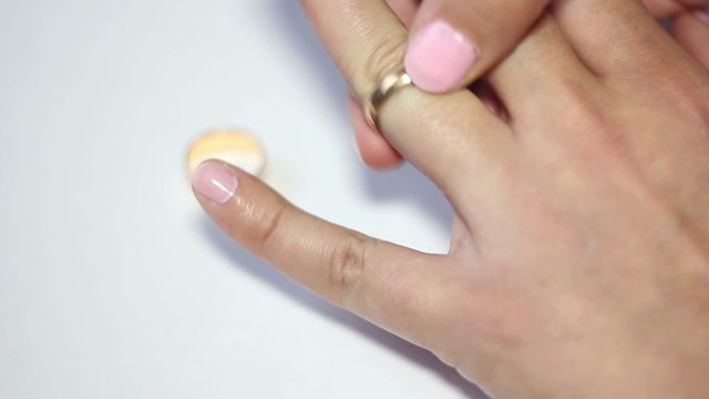 Putting off Wedding Ring Divorce