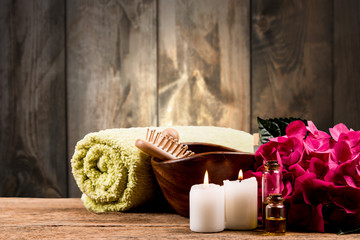 Obraz na płótnie Canvas Spa and massage setting on wooden background 