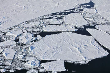 Papier Peint photo autocollant Arctique Vue aérienne de l& 39 océan Arctique gelé
