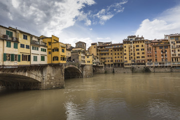 Fototapeta na wymiar Bridge Ponte Vecchio in Florence, Italy