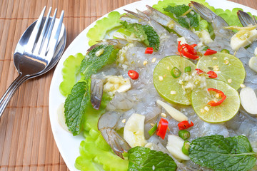 shrimp in fish sauce,hot and spicy,seafood thailand