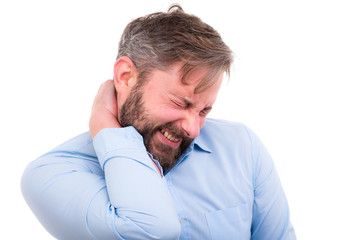 Fototapeta premium mann hat starke schmerzen in der halswirbelsäule