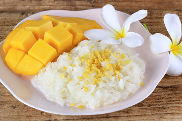 Thai dessert, Mango with sticky rice