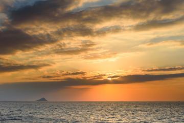 Sonnenuntergang auf offener See 3
