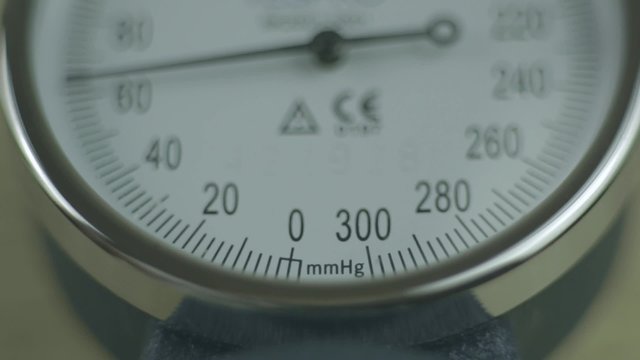 Macro Tonometer Blood Pressure Arrow