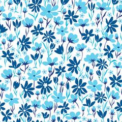 Fototapeta na wymiar vector seamless bright hand drawn summer ditsy flower pattern, vibrant floral background allover print
