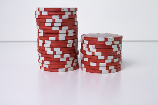 Pokerchips gestapelt (rot)
