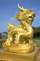 Fototapeta premium The sculpture golden dragon in the forbidden Purple city. Hue, Vietnam