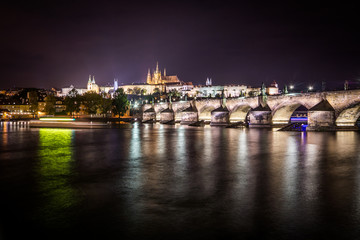 Fototapeta na wymiar Charles Bridge and Prague Castle - Czech Republic