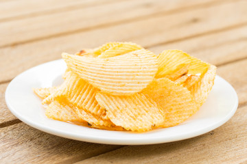 Potato chips bowl on table