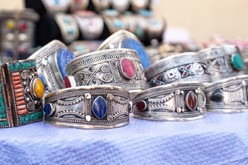 handmade vintage jewelry