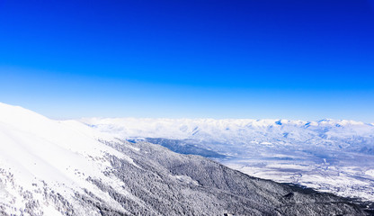 Fototapeta na wymiar snow-capped mountains