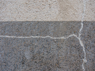 Risse an der Hauswand